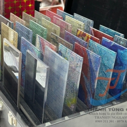 KÍNH GHÉP CHUYỂN MAU