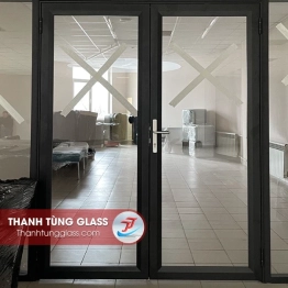 CỬA NHÔM XINGFA MÀU GHI XÁM 