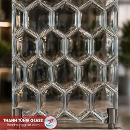 Kính đúc lục giác