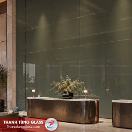 Kính sơn màu ốp tường