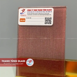 Kính ghép kim loại