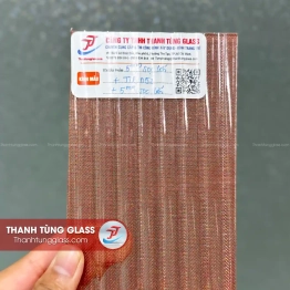 Kính sọc to ghép lụa
