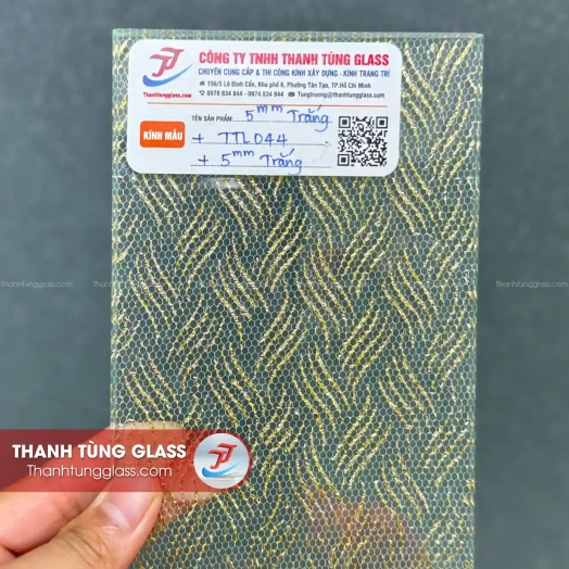 Kính ghép hiệu ứng vân nhũ