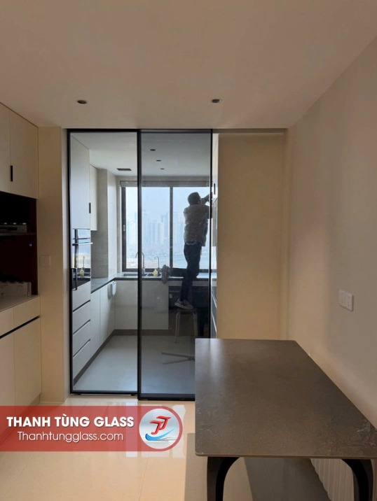 Nhôm Slim kết hợp với Kính Màu Xám Khói