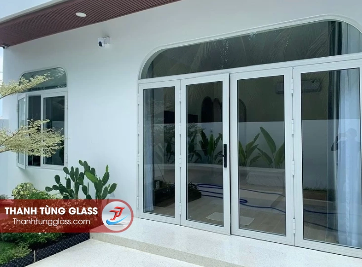 Nhôm xingfa hệ 63 màu trắng sửa