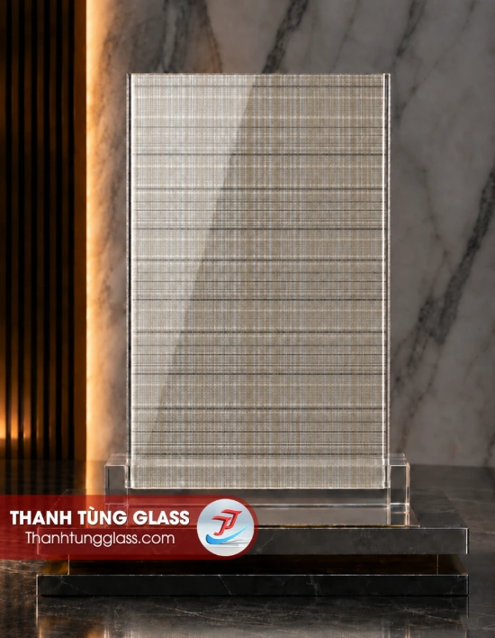 Mẩu kính ghép lụa