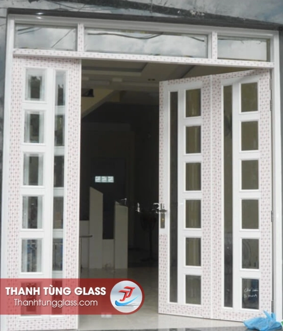 Cửa nhôm cỏ hệ 1000 mở quay 4 cánh