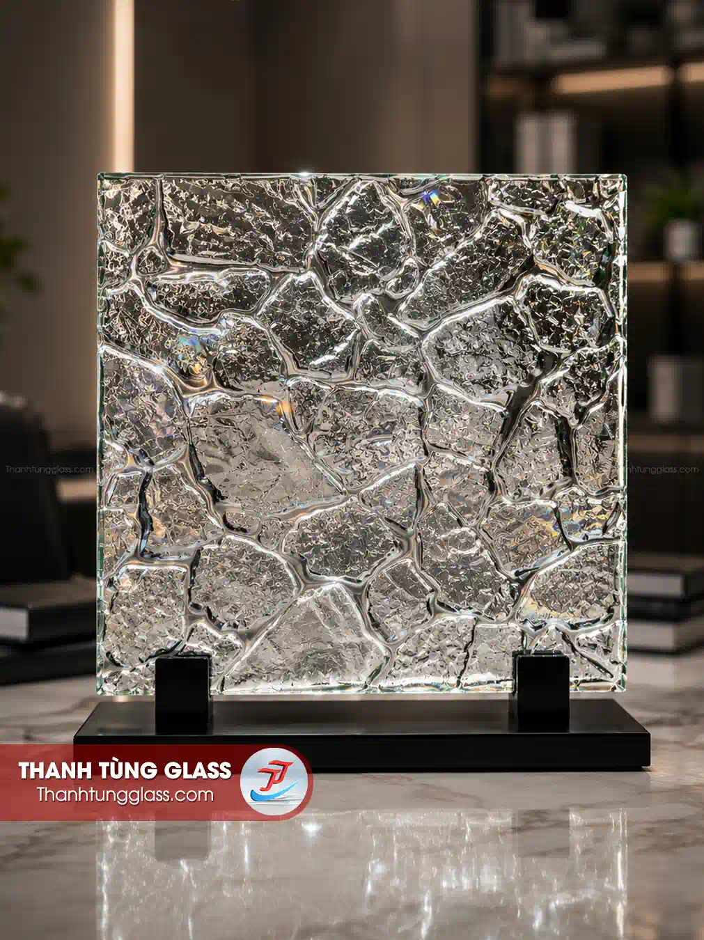 Kính đúc hoa văn hiệu ứng vân đá