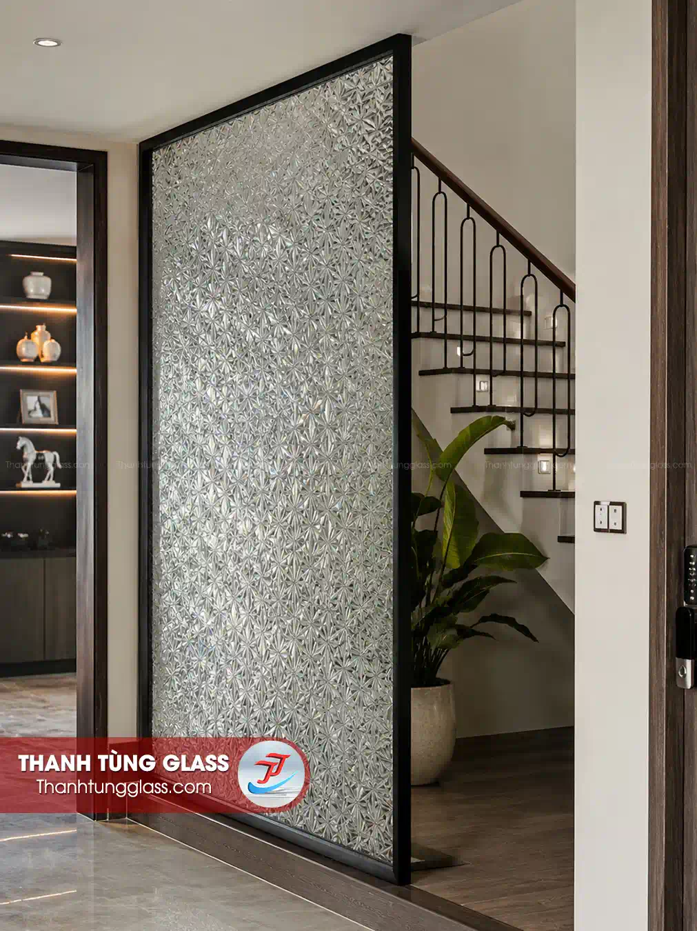 Kính đúc hình học