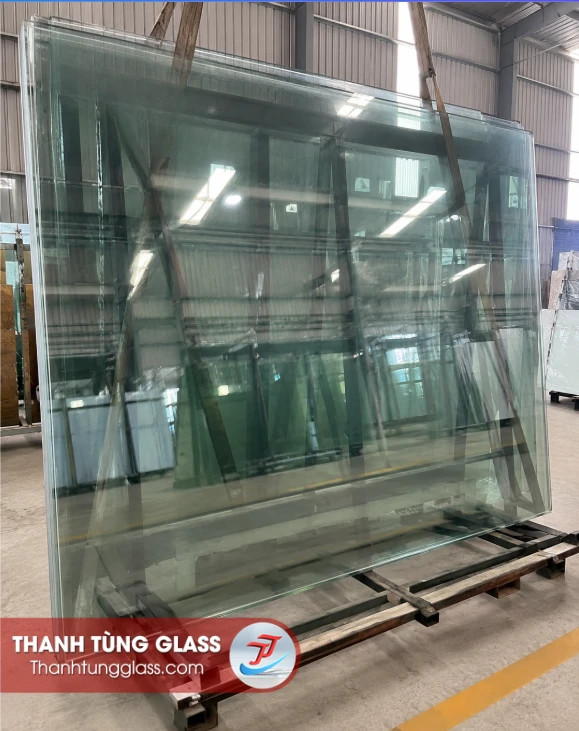 Kính 12mm cường lực nguyên khổ