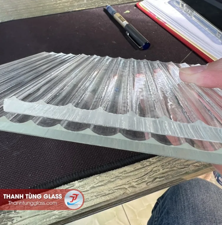 Kính sọc 8mm siêu trong