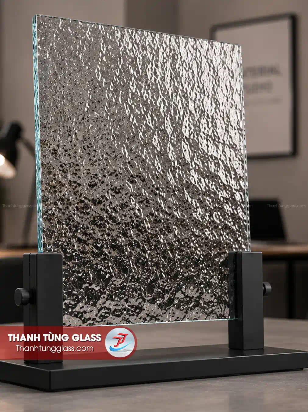 Mẩu kính đúc vân sần
