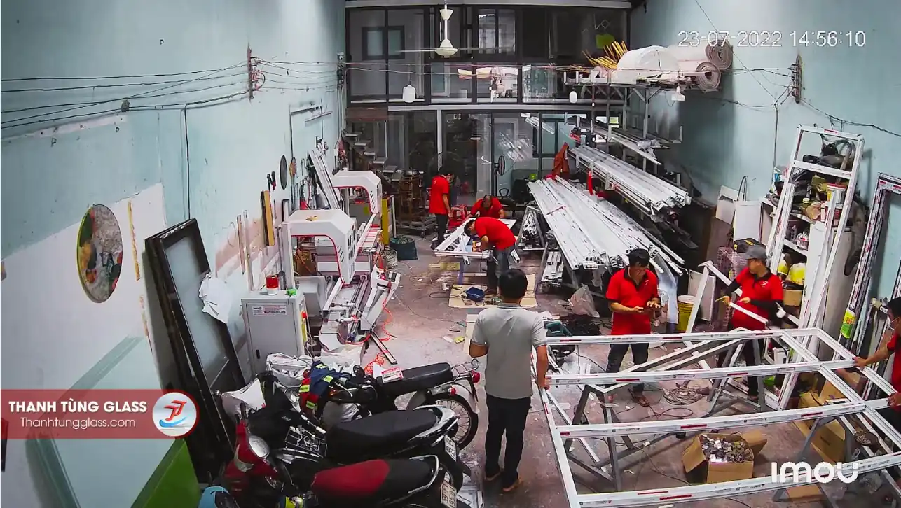 Xưởng sản xuất nhôm kính Thanh Tùng Glass – gia công ráp khung cửa
