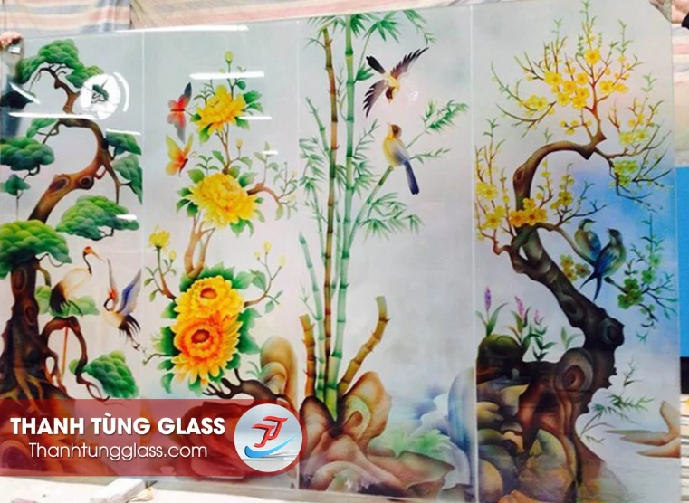 Kính in hoa văn là gì? Công nghệ in UV, in 3D và độ bền mực
