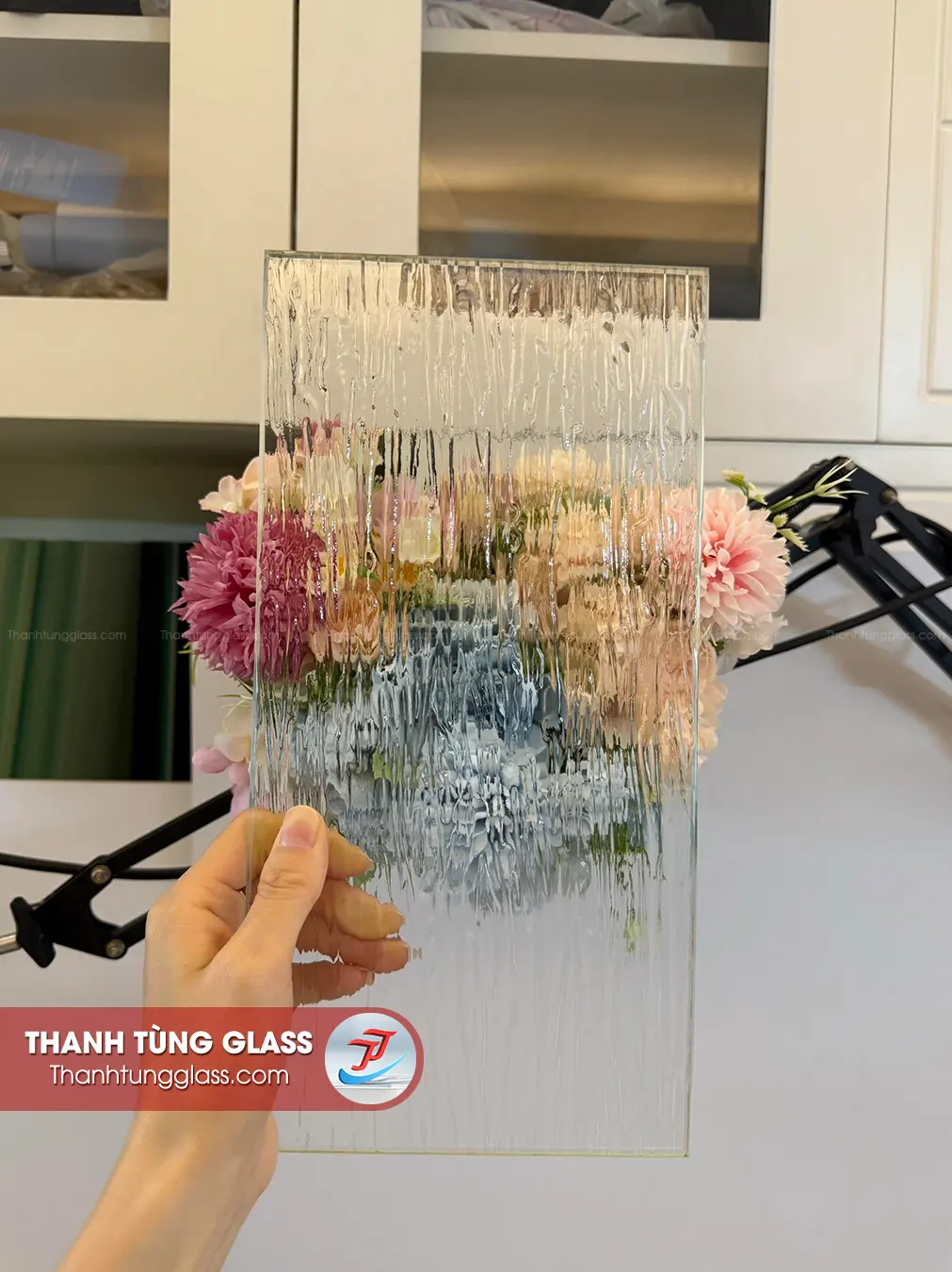 Kính đúc vân nước - Thanh Tùng Glass