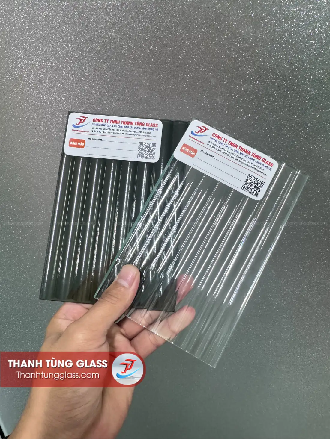 Kính đúc sọc lớn - Thanh Tùng Glass