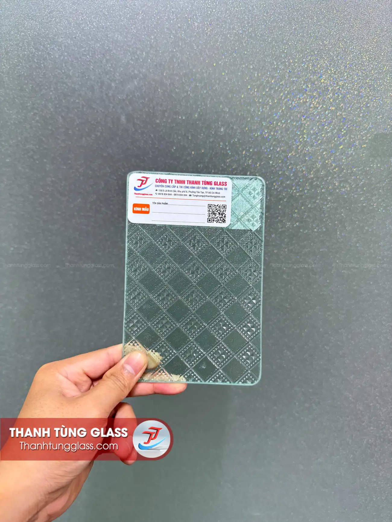 Kính đúc hoa văn - Thanh Tùng Glass