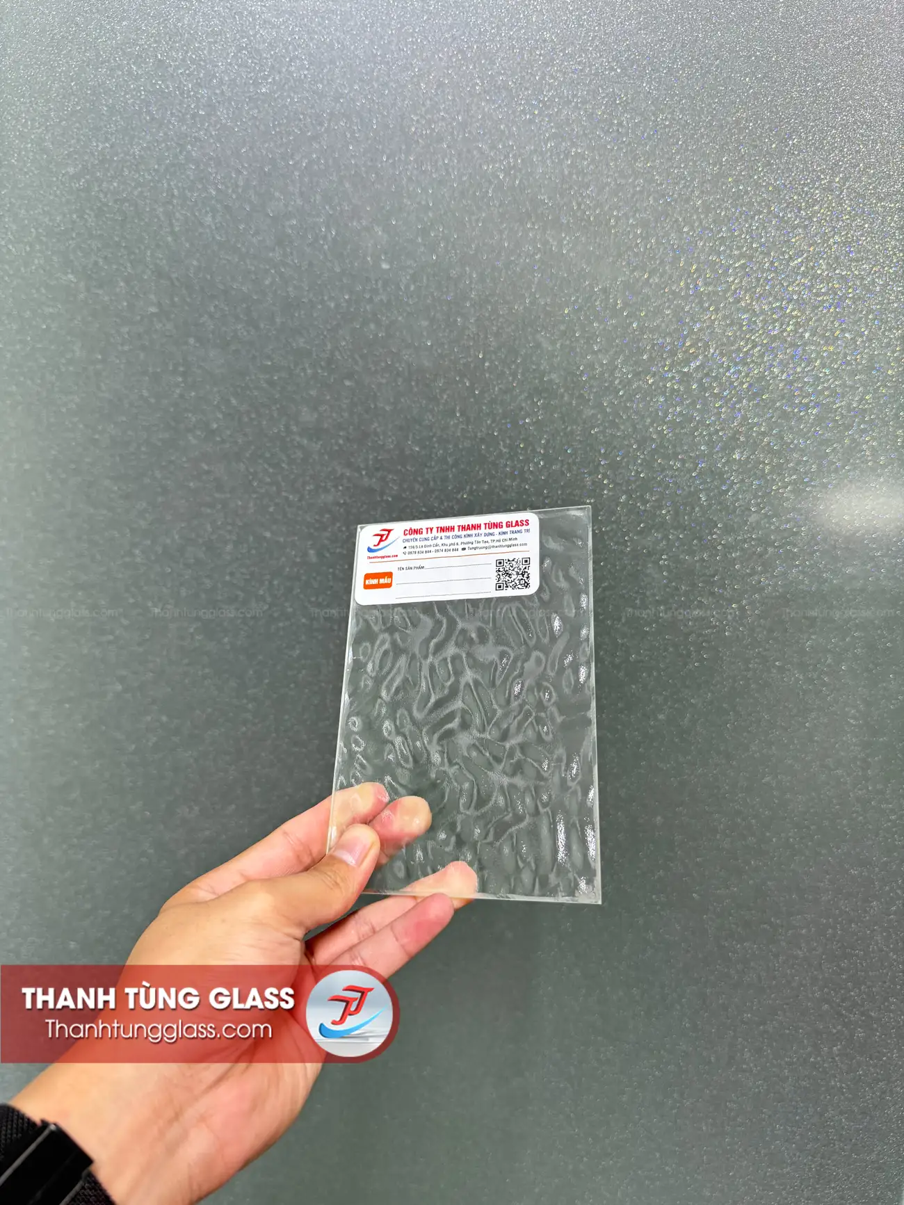 Kính đúc vân mây - Thanh Tùng Glass