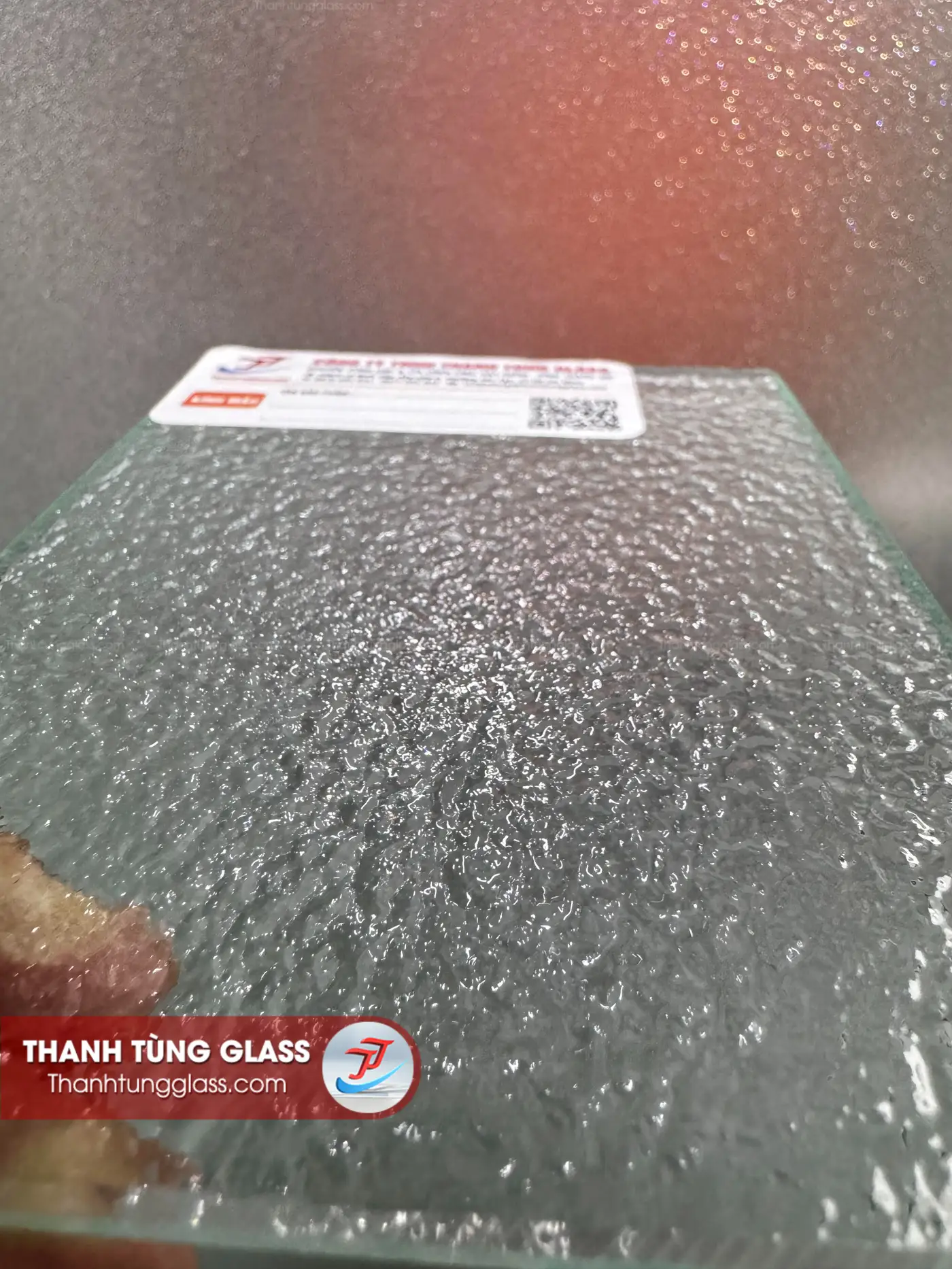 Kính đúc hiệu ứng sần - Thanh Tùng Glass