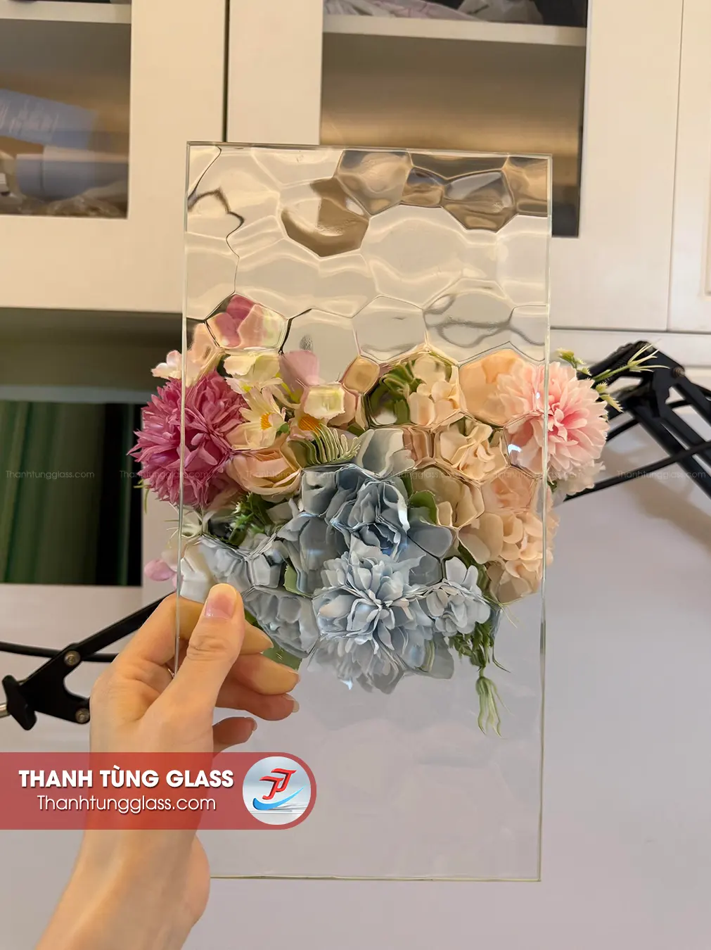 Kính đúc vân đá - Thanh Tùng Glass