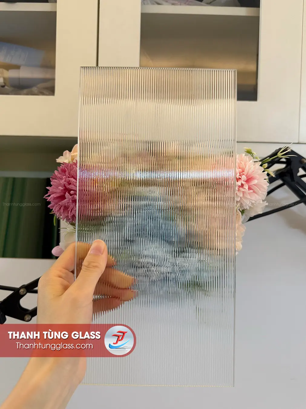 Kính đúc vân sọc - Thanh Tùng Glass