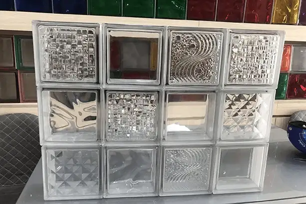 GẠCH KÍNH KHỐI RỖNG HOA VĂN