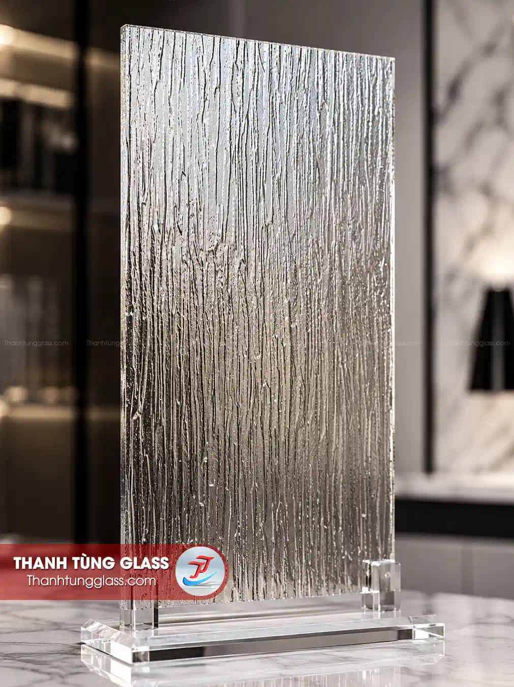 Kính đúc vân nước