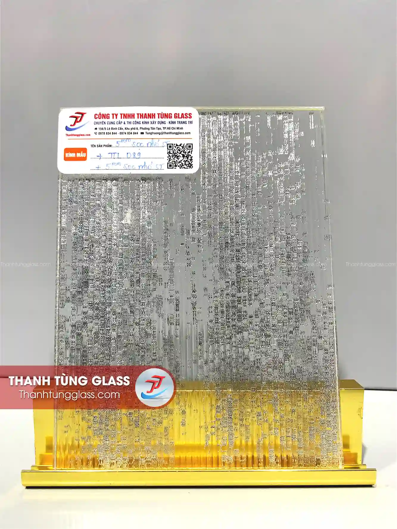 Kính sọc nhỏ ghép lụa